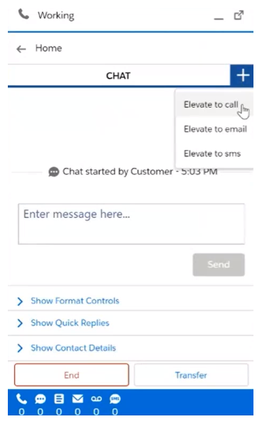 Ein aktiver Chat in Salesforce Agent Lightning. Das Symbol Hochstufen (ein Pluszeichen) wird angeklickt und Optionen zum Hochstufen auf Anruf, E-Mail und SMS werden angezeigt.