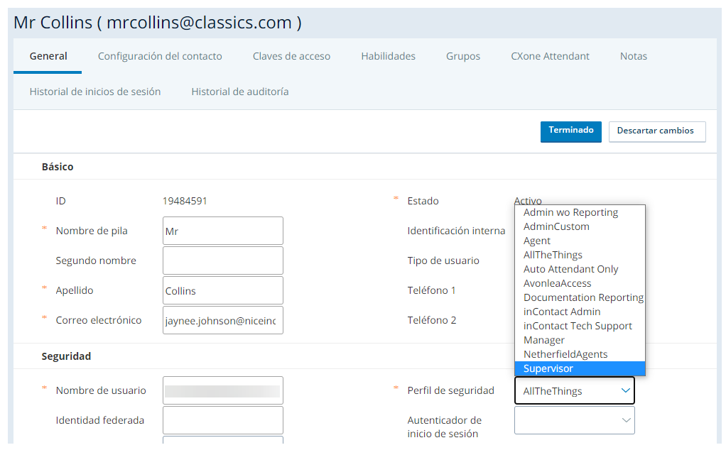 Captura de pantalla del formulario de edición del perfil de usuario con el menú desplegable del perfil de seguridad abierto
