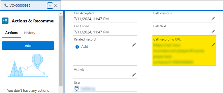音声のコールレコードがSalesforceで開いています。音声通話レイアウトセクションで、コールレコーディングURLのフィールドが強調表示されます。