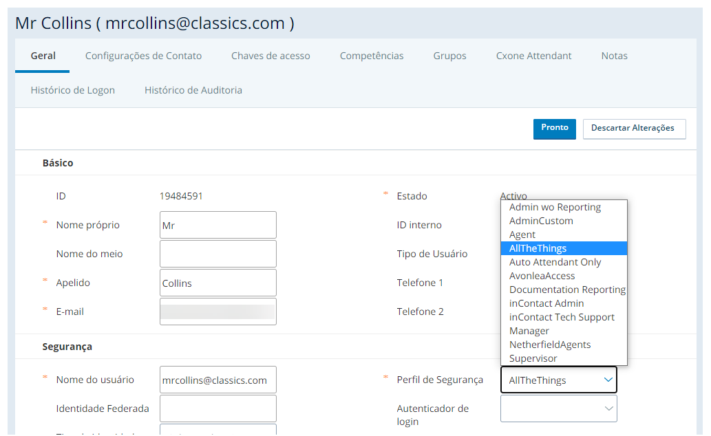 Captura de tela do formulário de edição do perfil do usuário com o menu suspenso do perfil de segurança aberto